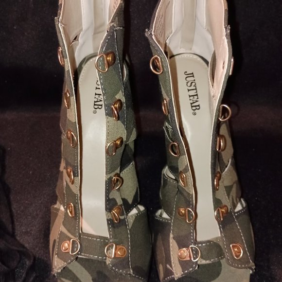 (JUSTFAB) Zola Lace-Up Gladiator Chunky Heeled Bootie - Picture 10 of 11